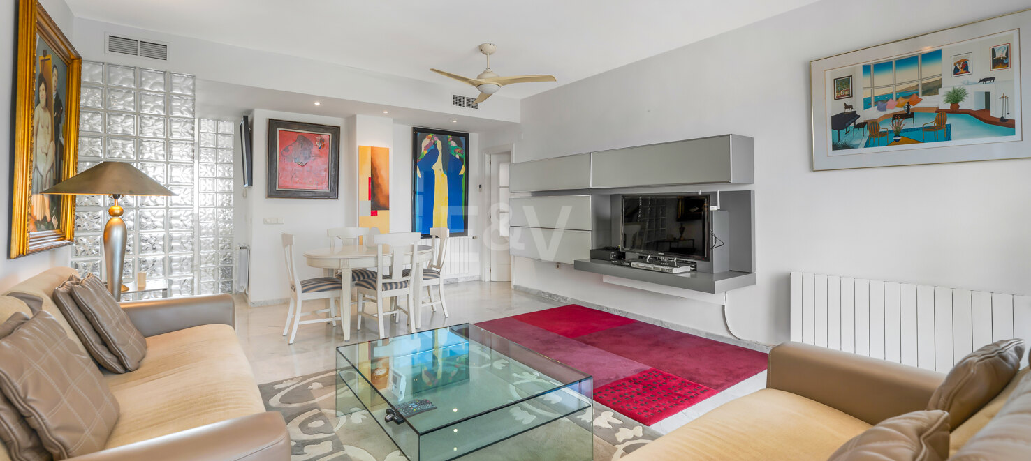 Marbella Golden Mile Stunning Penthouse med panoramautsikt över havet
