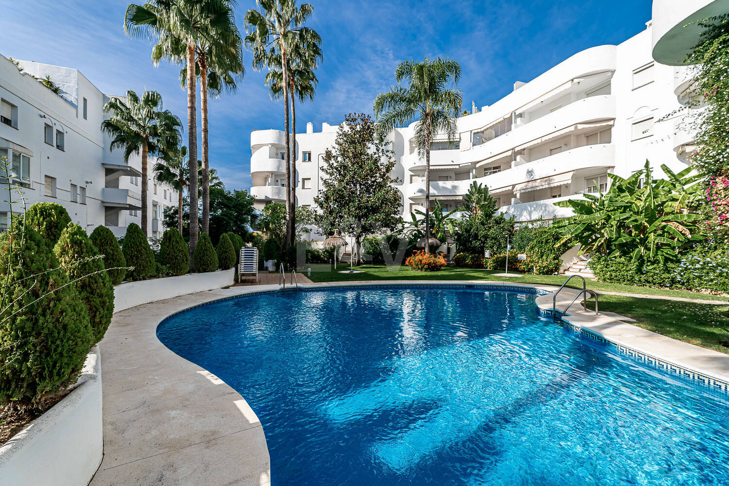 Marbella Golden Mile Stunning Penthouse with Panoramic Sea Views