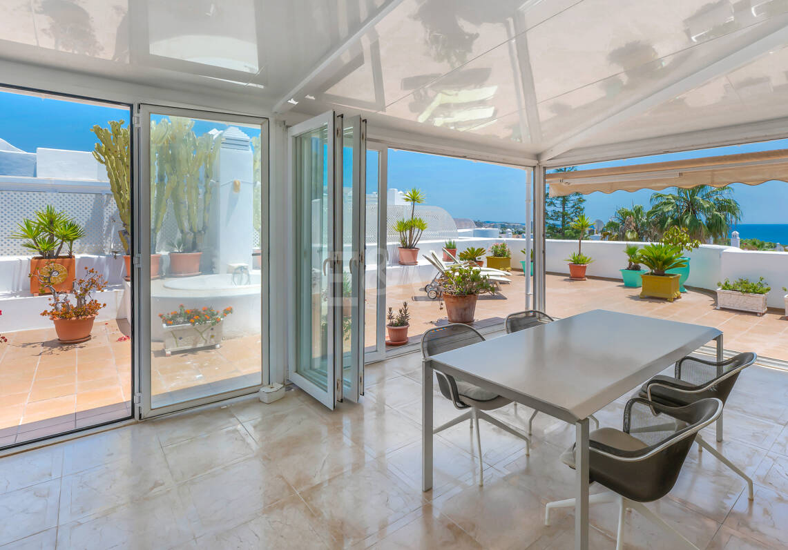 Marbella Golden Mile Penthouse magnifique avec vue panoramique sur la mer