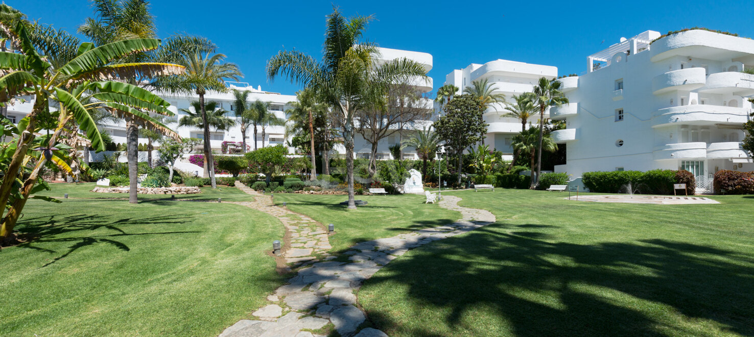 Marbella Golden Mile Stunning Penthouse med panoramautsikt över havet