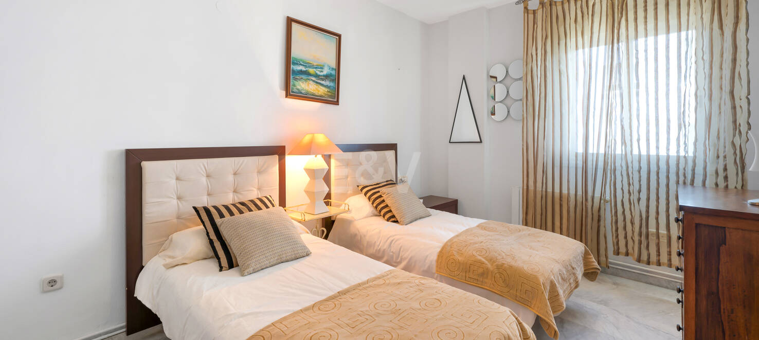 Marbella Golden Mile Stunning Penthouse with Panoramic Sea Views