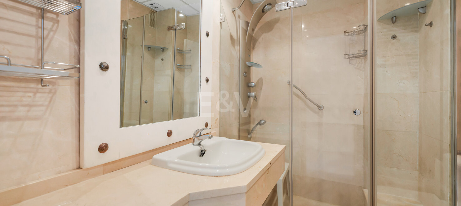 Marbella Golden Mile Stunning Penthouse med panoramautsikt över havet