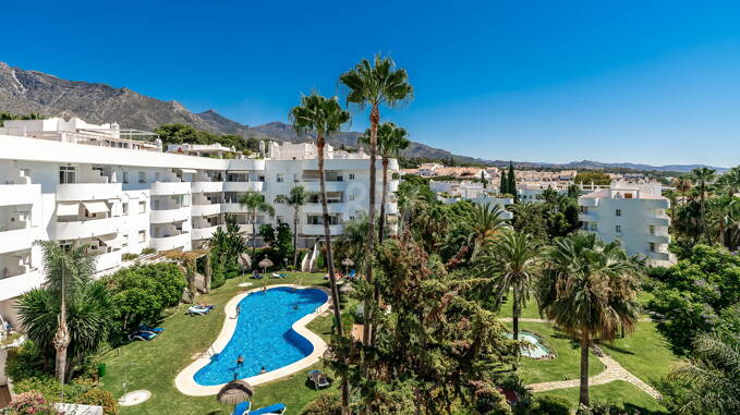 Marbella Golden Mile Stunning Penthouse with Panoramic Sea Views