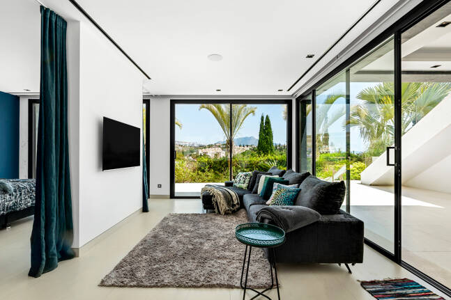 Spektakuläre neue Villa mit Meer- und Golfblick