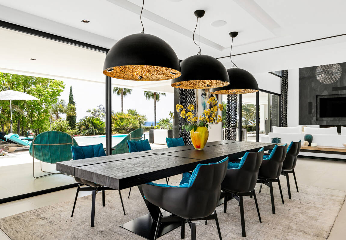 Spektakuläre neue Villa mit Meer- und Golfblick