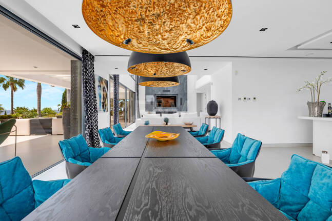 Spektakuläre neue Villa mit Meer- und Golfblick