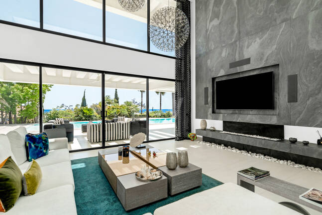 Spektakuläre neue Villa mit Meer- und Golfblick