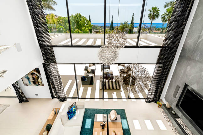 Spektakuläre neue Villa mit Meer- und Golfblick