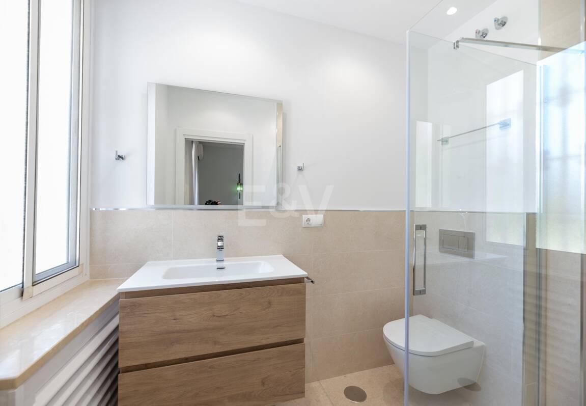 Villa frente a la playa en Guadalmina