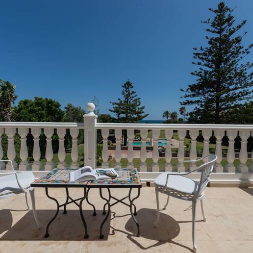 Villa frente a la playa en Guadalmina