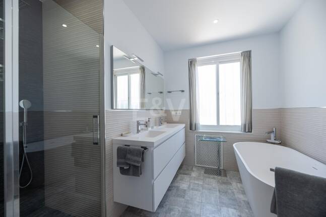 Villa frente a la playa en Guadalmina