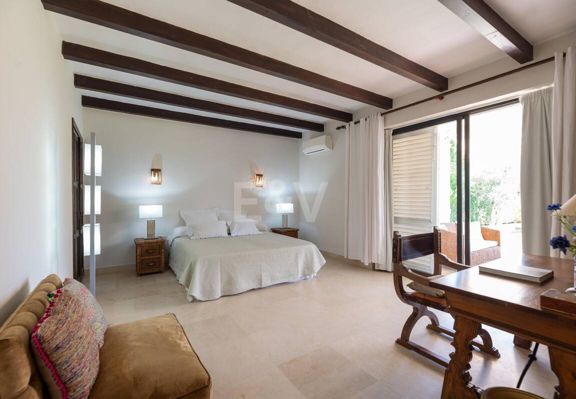 Villa frente a la playa en Guadalmina