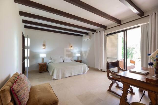 Villa frente a la playa en Guadalmina