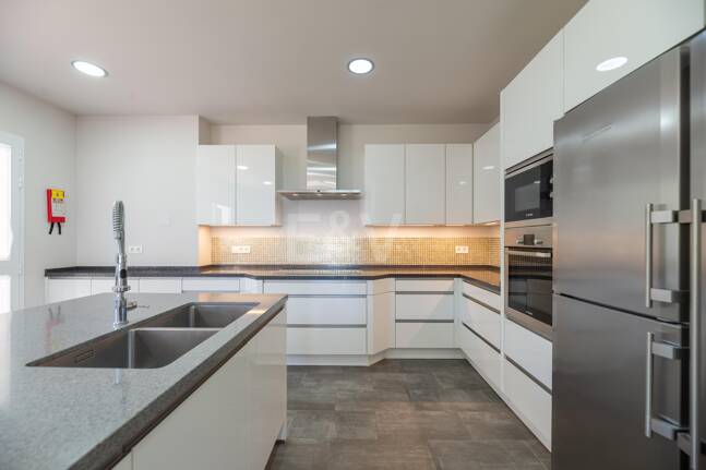 Villa frente a la playa en Guadalmina