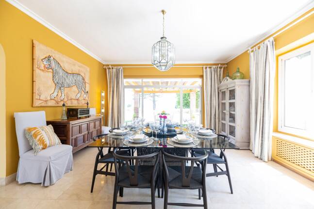 Villa frente a la playa en Guadalmina