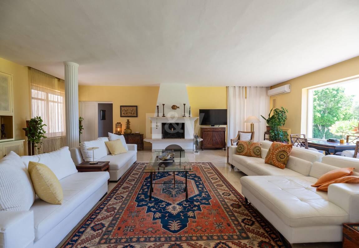 Villa frente a la playa en Guadalmina