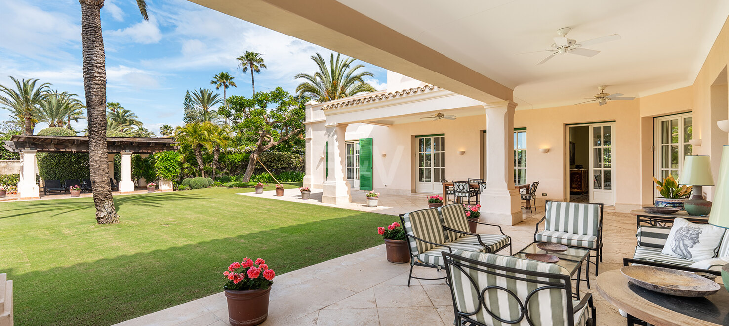 Lyxvilla på stranden Side of Los Monteros, Marbella