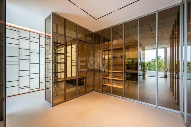 Exclusive high-end semi-detached villa in Atalaya de Río Verde - Nueva Andalucia