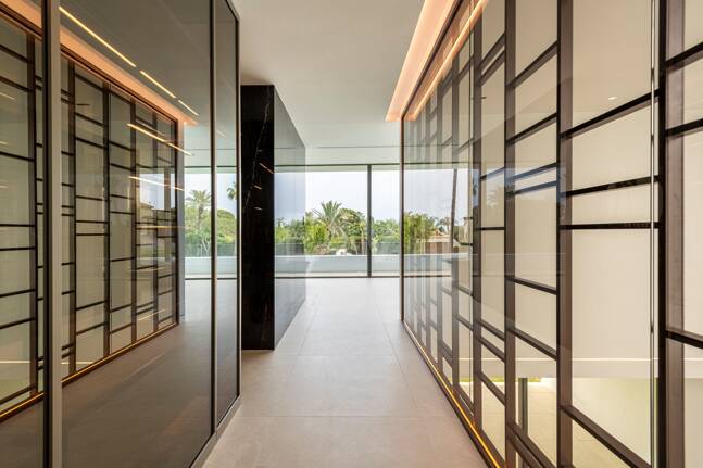 Exclusive high-end semi-detached villa in Atalaya de Río Verde - Nueva Andalucia