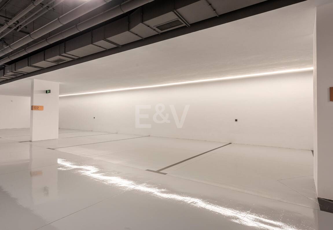 Exclusive high-end semi-detached villa in Atalaya de Río Verde - Nueva Andalucia