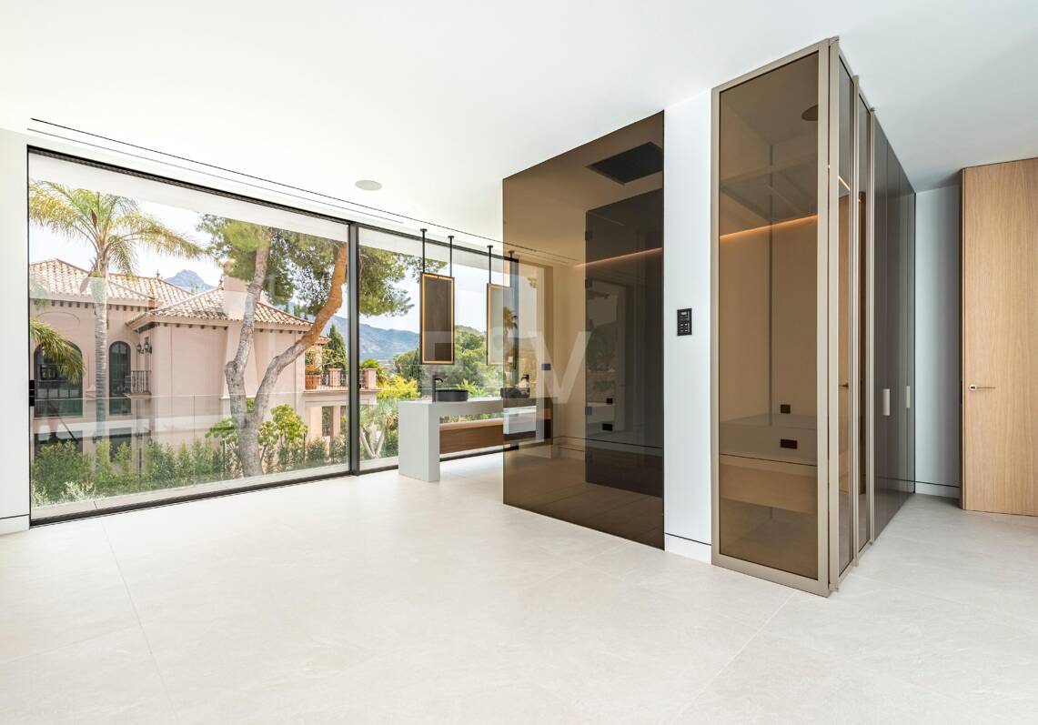 Exklusive High-End-Doppelhaushälfte in Atalaya de Río Verde, Nueva Andalucía