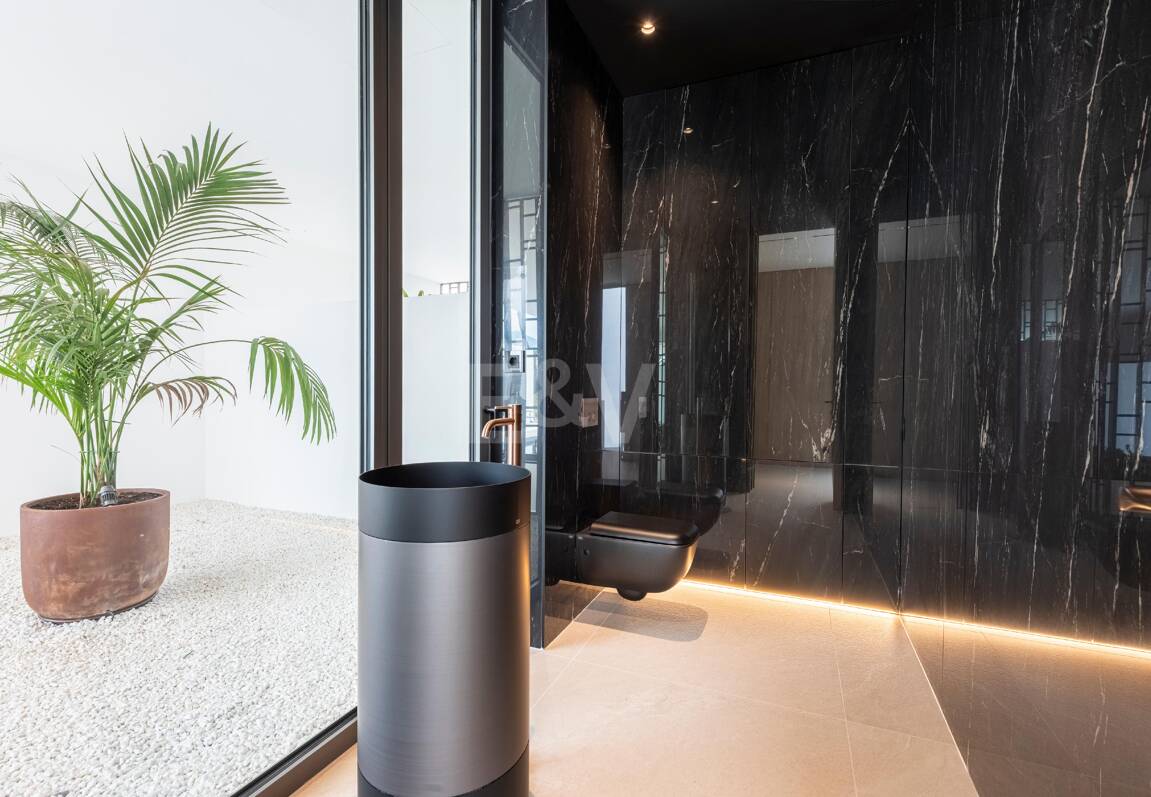 Exclusive high-end semi-detached villa in Atalaya de Río Verde - Nueva Andalucia