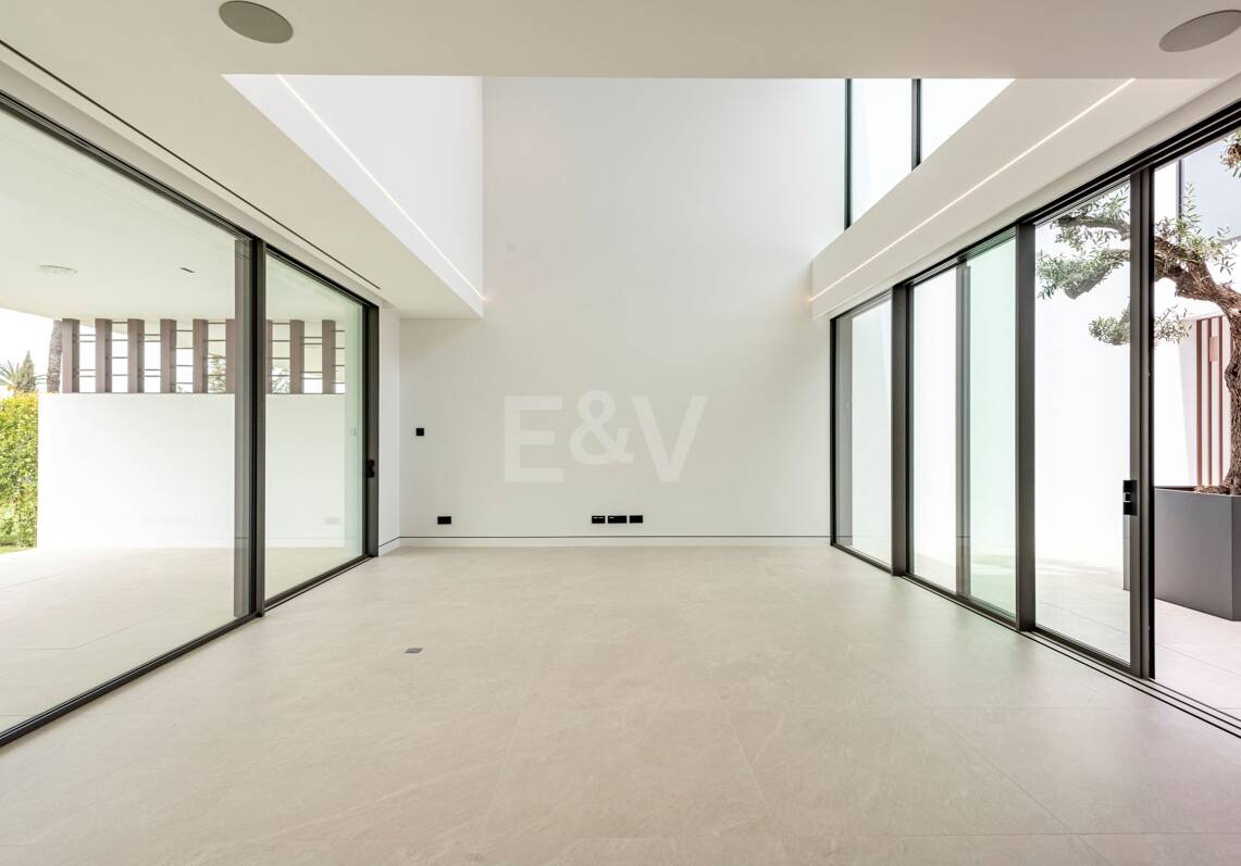 Exklusive High-End-Doppelhaushälfte in Atalaya de Río Verde, Nueva Andalucía