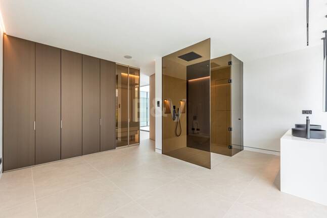 Exclusive high-end semi-detached villa in Atalaya de Río Verde - Nueva Andalucia