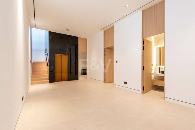 Exclusive high-end semi-detached villa in Atalaya de Río Verde - Nueva Andalucia