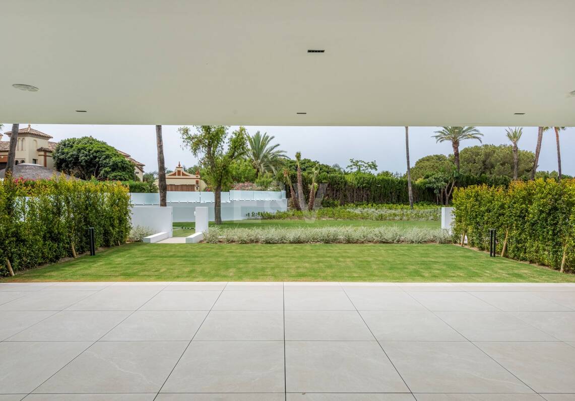 Exklusive High-End-Doppelhaushälfte in Atalaya de Río Verde, Nueva Andalucía