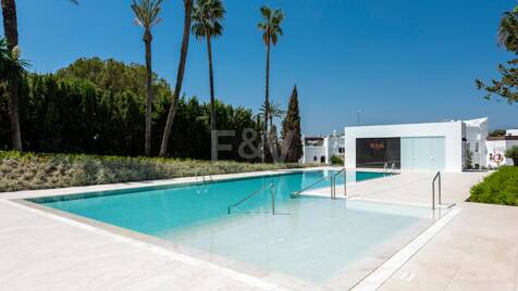 Villa en Atalaya de Río Verde - Nueva Andalucía