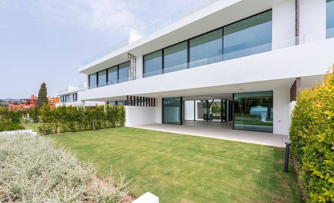 Villa in Atalaya de Río Verde - Nueva Andalucia