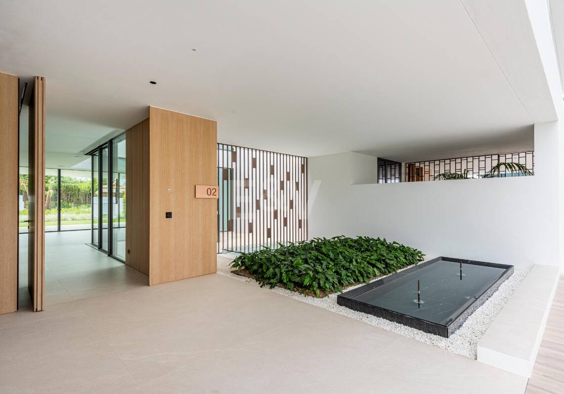 Villa in Atalaya de Río Verde, Nueva Andalucía