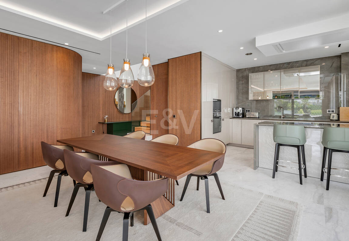 Valeur exceptionnelle Fendi Casa Penthouse avec piscine à Epic Marbella