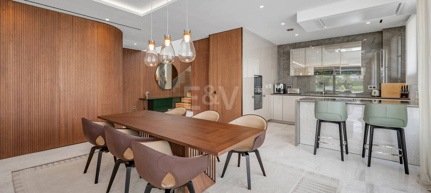 Spectacular penthouse in Epic by FENDI CASA with private pool in prime location on the Golden Mile