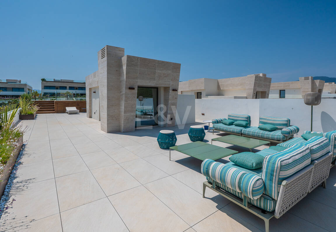 Valeur exceptionnelle Fendi Casa Penthouse avec piscine à Epic Marbella