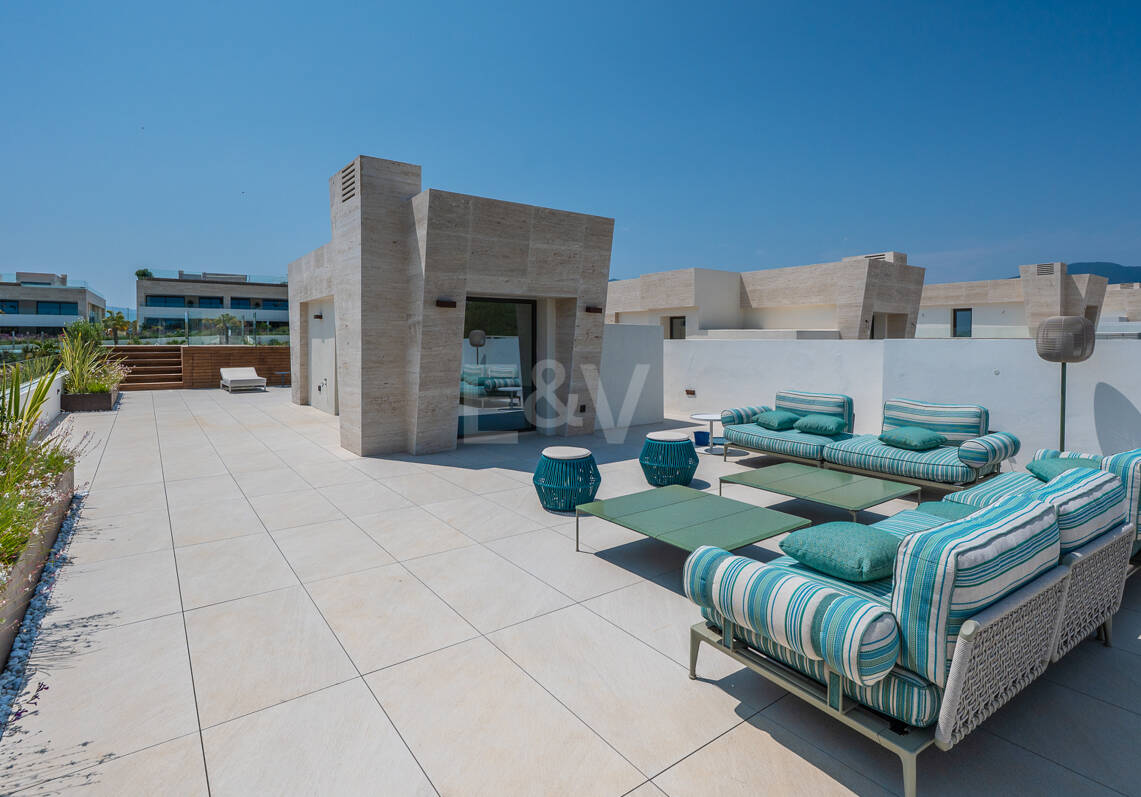 Exceptional-Value Fendi Casa Penthouse with Pool in Epic Marbella