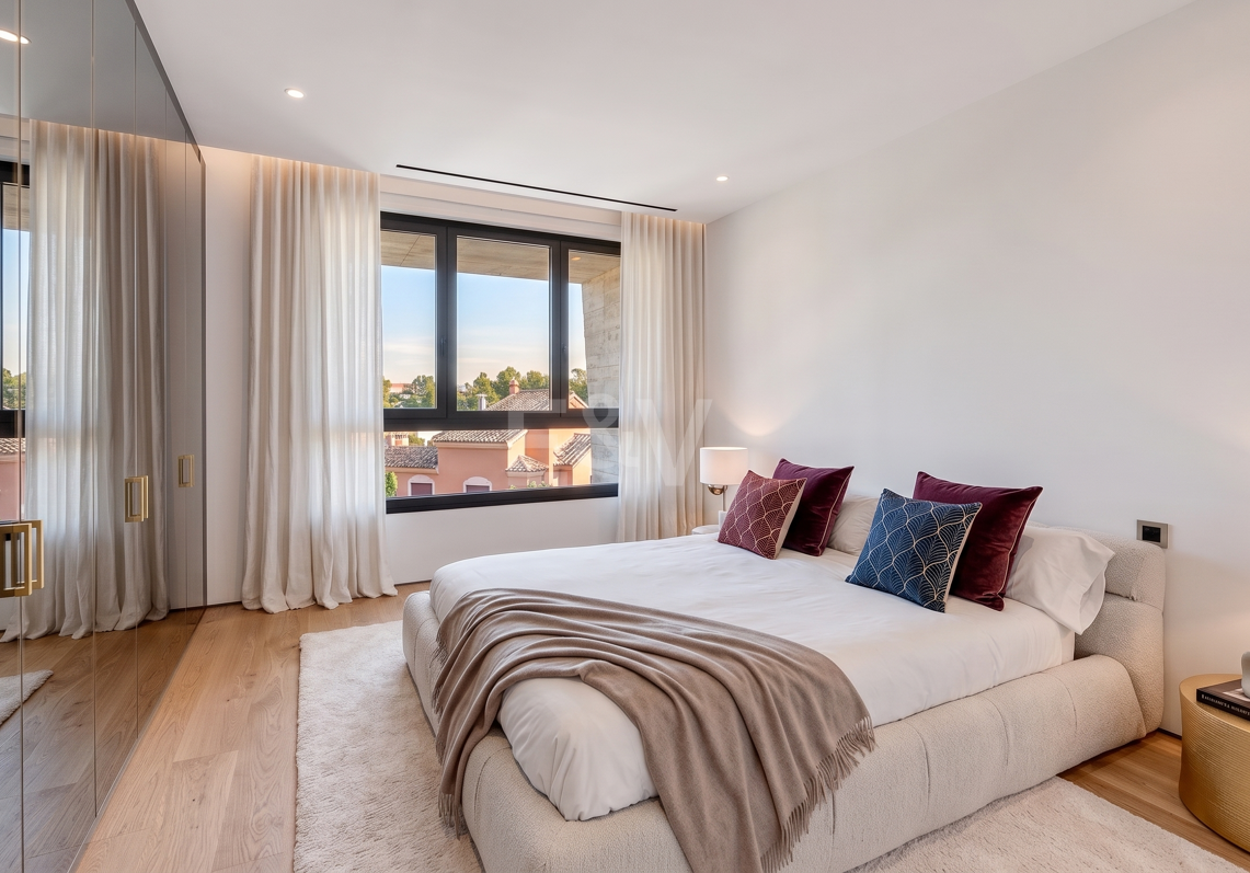 Exceptional-Value Fendi Casa Penthouse with Pool in Epic Marbella