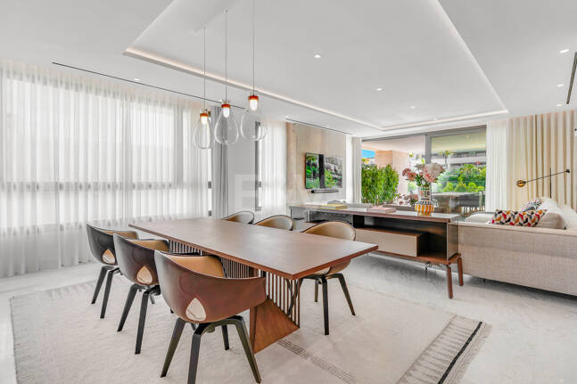 Valeur exceptionnelle Fendi Casa Penthouse avec piscine à Epic Marbella