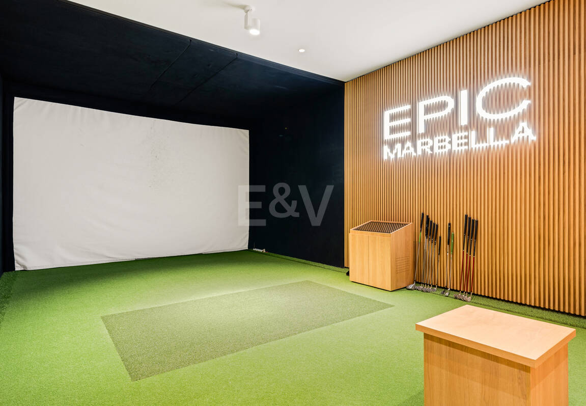Fendi-Casa-Penthouse mit außergewöhnlichem Preis-Leistungs-Verhältnis und Pool in Epic Marbella