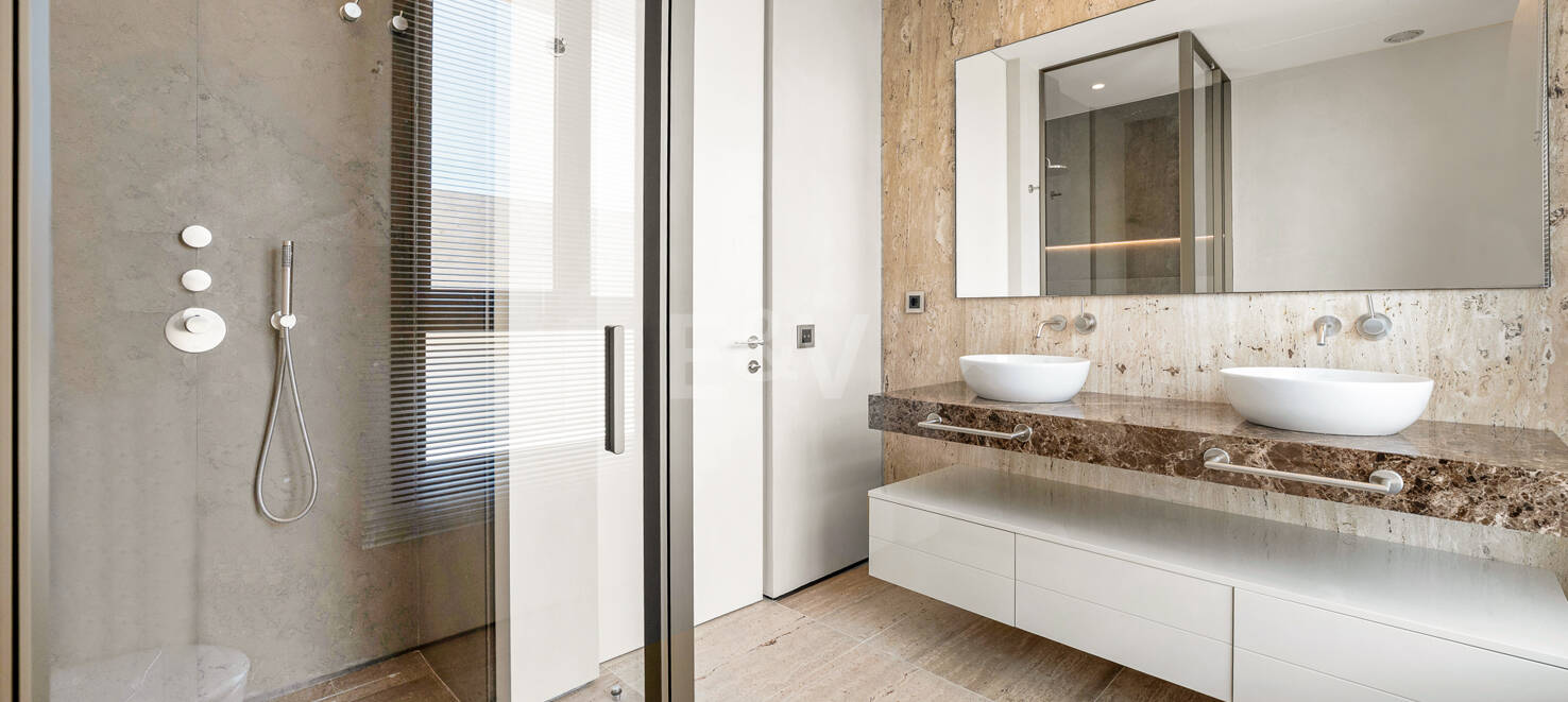 Spectacular penthouse in Epic by FENDI CASA with private pool in prime location on the Golden Mile