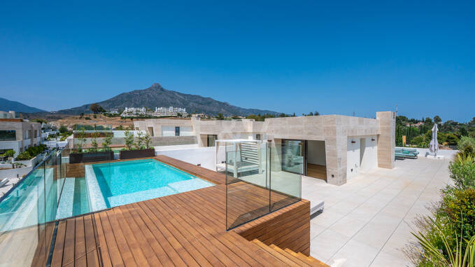 Exceptional-Value Fendi Casa Penthouse with Pool in Epic Marbella