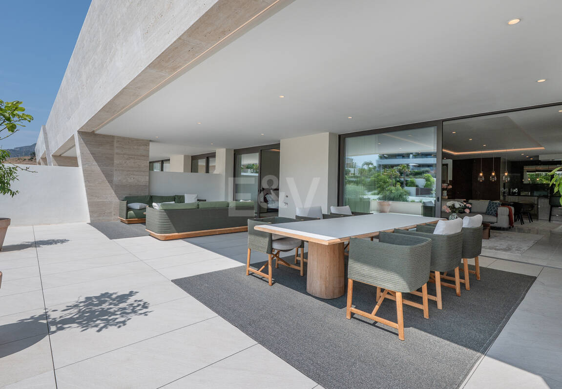 Valeur exceptionnelle Fendi Casa Penthouse avec piscine à Epic Marbella