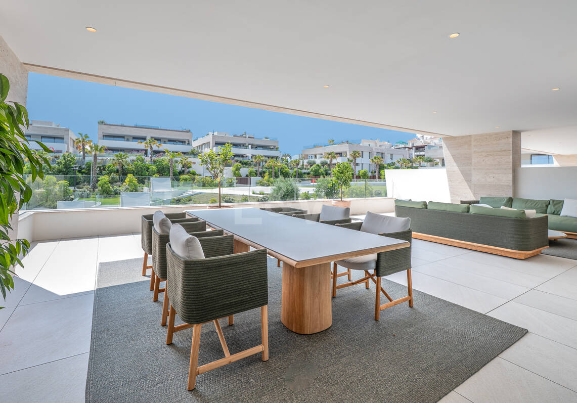 Exceptional-Value Fendi Casa Penthouse with Pool in Epic Marbella