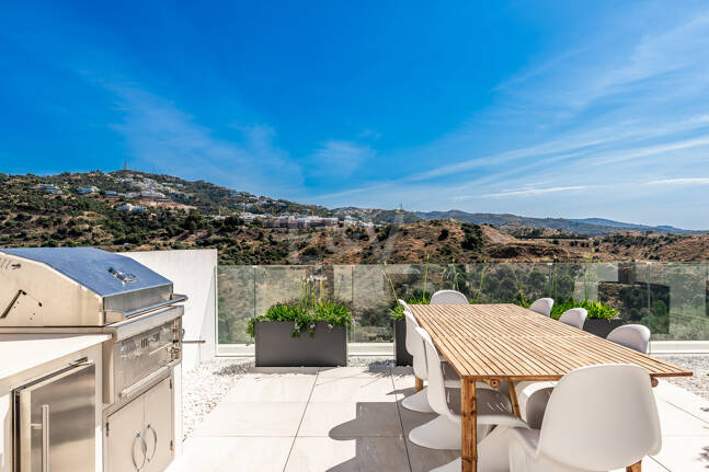 Exklusiv villa med premiumfunktioner och privat Rooftop Pool i Rio Real