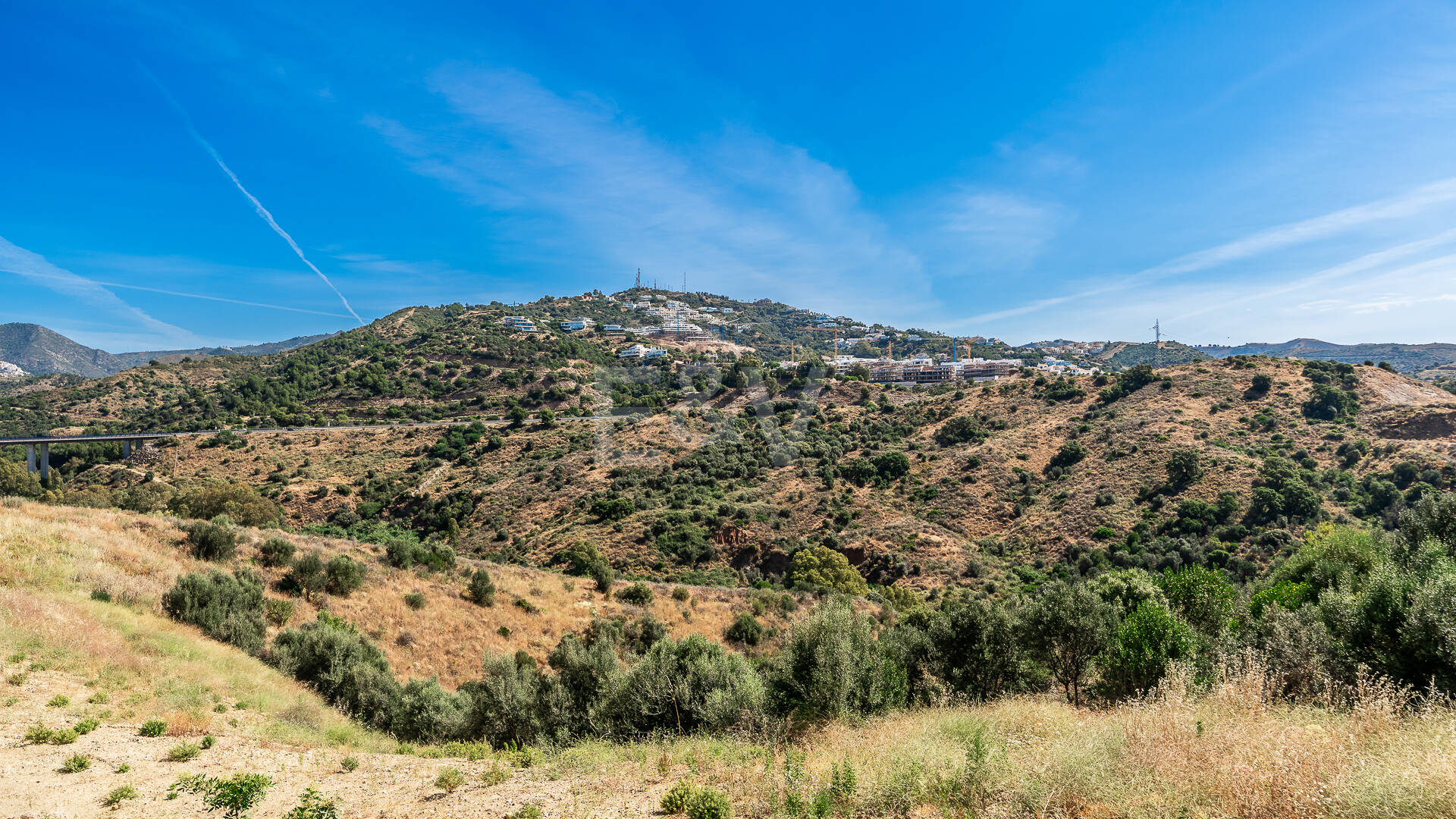 Exklusive Villa mit Premium-Ausstattung und privatem Pool auf dem Dach in Rio Real