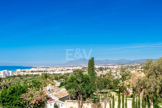 Exklusiv villa med premiumfunktioner och privat Rooftop Pool i Rio Real