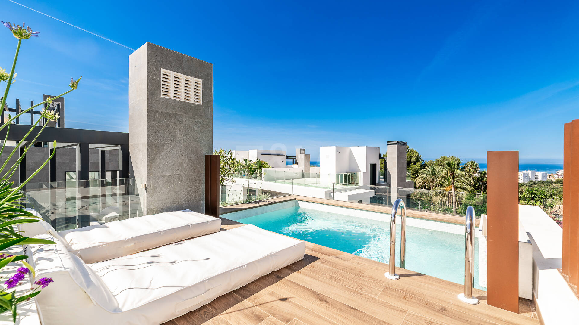 Exklusiv villa med premiumfunktioner och privat Rooftop Pool i Rio Real