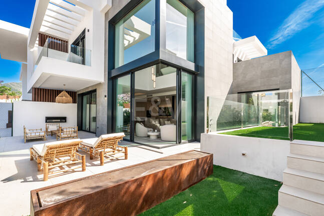 Exklusiv villa med premiumfunktioner och privat Rooftop Pool i Rio Real