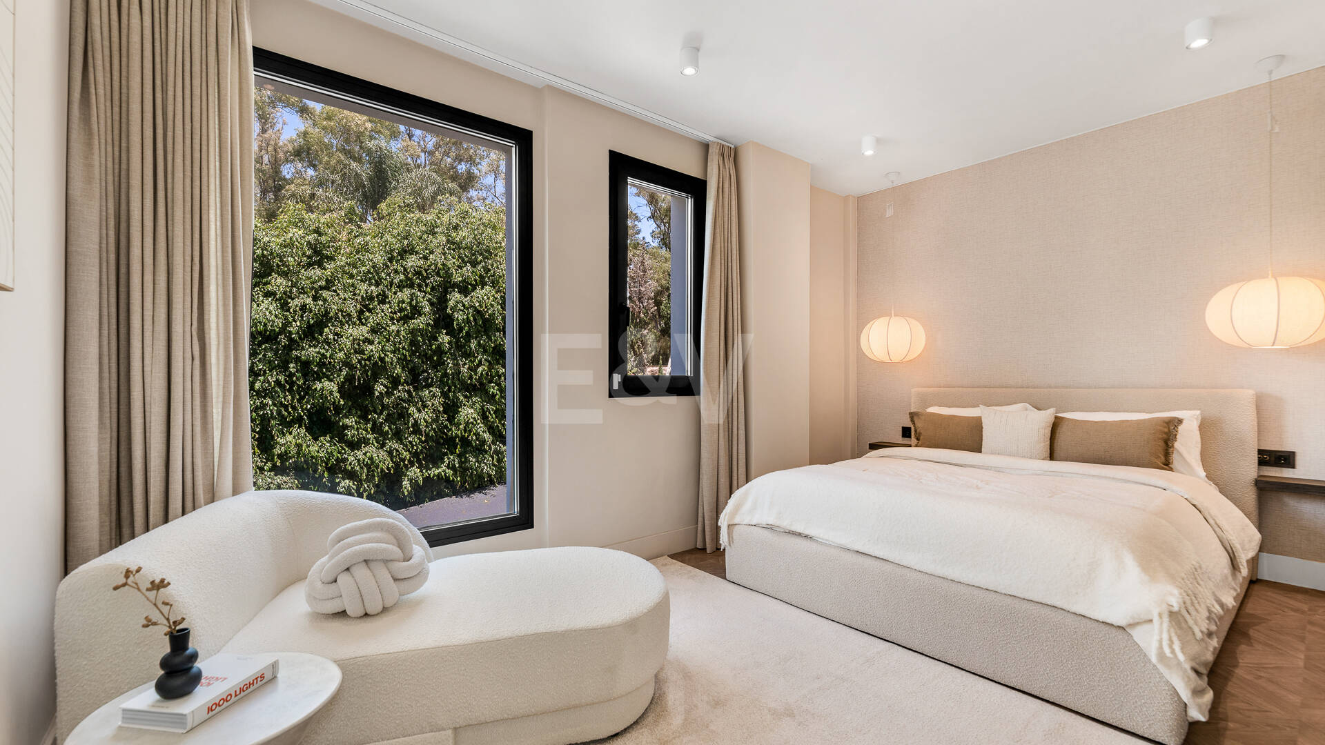 Luxusvilla mit Privatsphäre, Pool & Smart-Home-Ausstattung